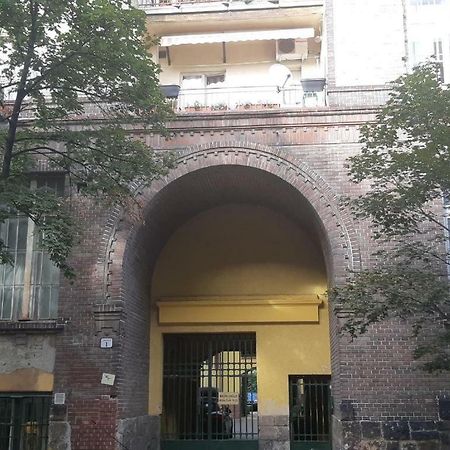 Hangulatos studió lakás Budapeste Exterior foto