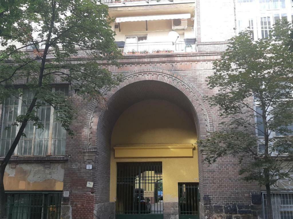 Hangulatos studió lakás Budapeste Exterior foto